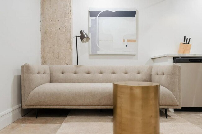 Foto del edificio - 505 E Travis St