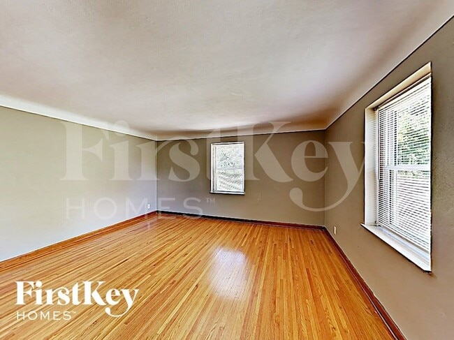 Building Photo - 11251 Old Halls Ferry Rd