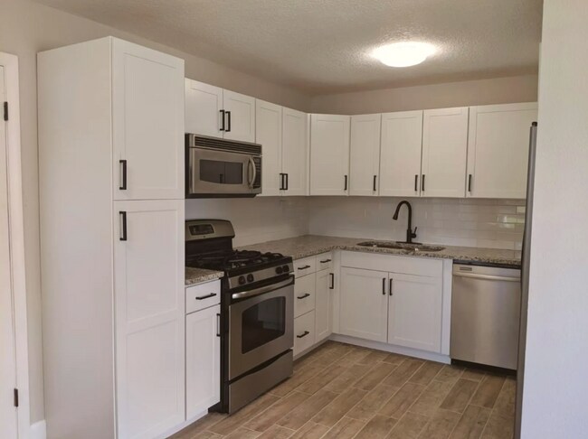 Building Photo - 4104 Duke St