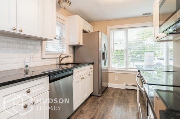 Building Photo - NOW AVAILABLE! 251 Pawnee Avenue, Mastic, ...