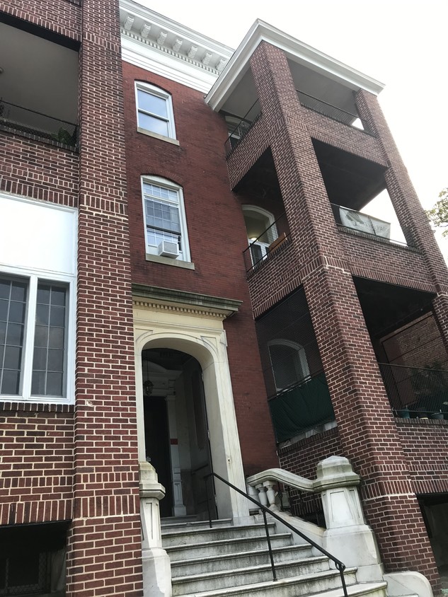 3442 Auchentoroly Terrace Unit 2B, Baltimore, MD 21217 Apartment for Rent in Baltimore, MD