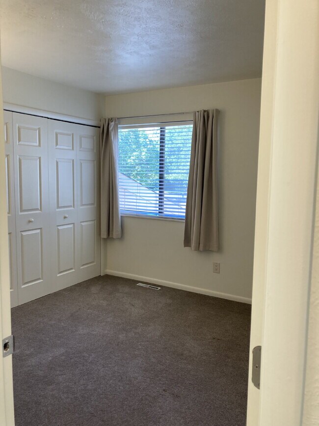 Foto del edificio - "Experience Comfort and Convenience: Spacious 2-Bed, 2-Bath Retreat in Boulder!"