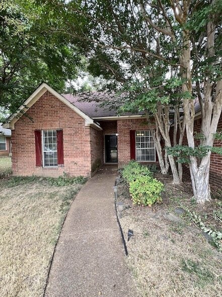 Photo - 5760 Pecan Trce House