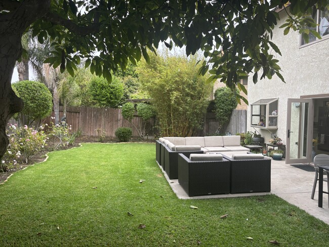 Private patio - 830 Stern Ln
