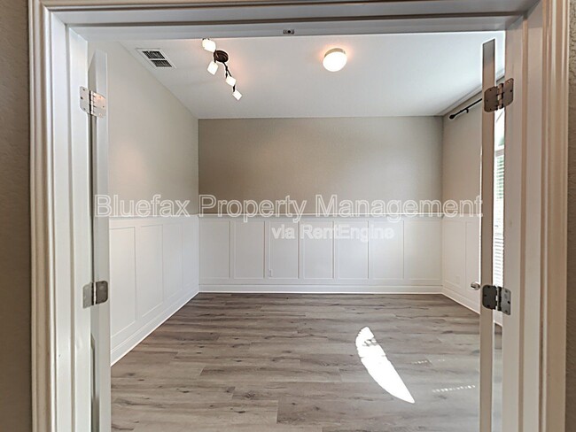 Building Photo - 6419 Tulia Way