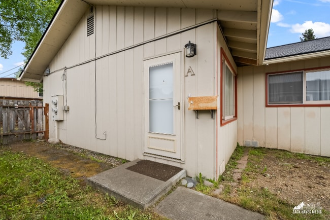 Building Photo - 4207 Hayes St