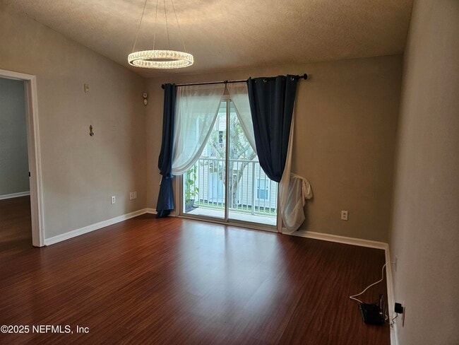 Building Photo - 7036 Deer Lodge Cir