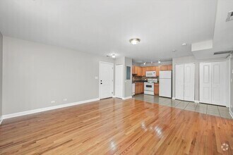 Building Photo - 3423 Ridgeland Ave