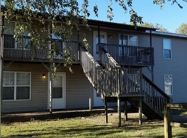 Building Photo - 21 River Oaks Dr.