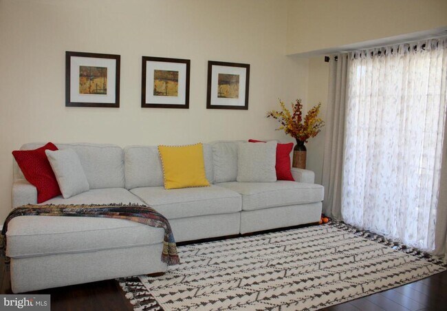 Foto del edificio - 1810 Society Pl