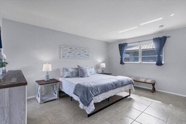 Building Photo - 917 Conecta Dr