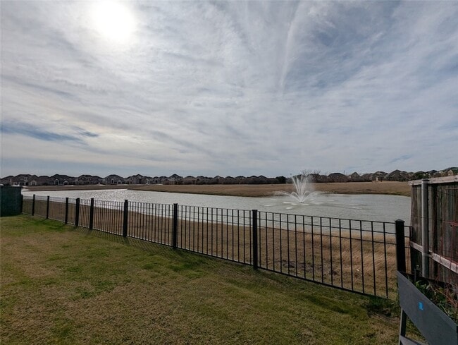 Building Photo - 7147 Playa Nte. Dr