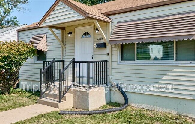 Foto del edificio - 9823 Meadowview Dr