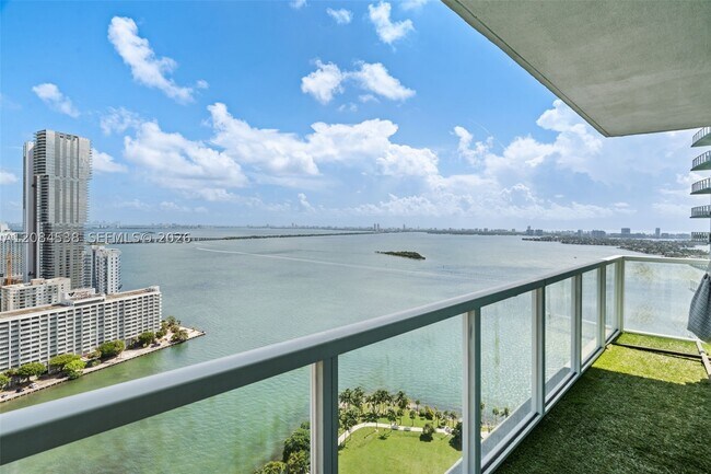 Foto del edificio - 1900 N Bayshore Dr