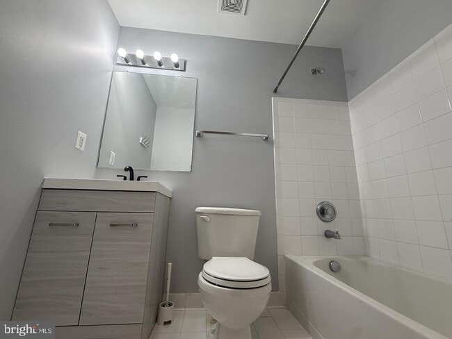 Foto del edificio - 15670 Mendoza Ln