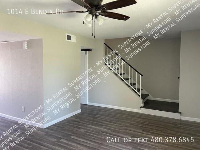 Building Photo - 1014 E Bendix Dr