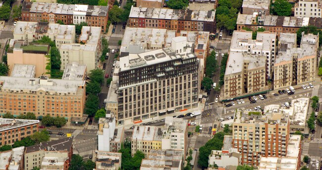 Foto aérea - 300 W 122nd St