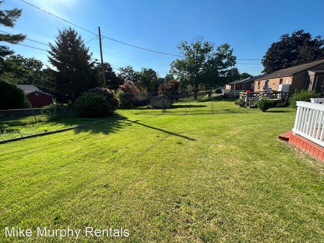 Building Photo - 3 br, 1 bath House - 300 Fishburn St