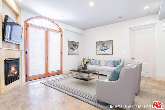 Building Photo - 16123 Sunset Blvd