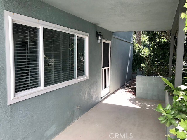 Building Photo - 1516 Buena Vista