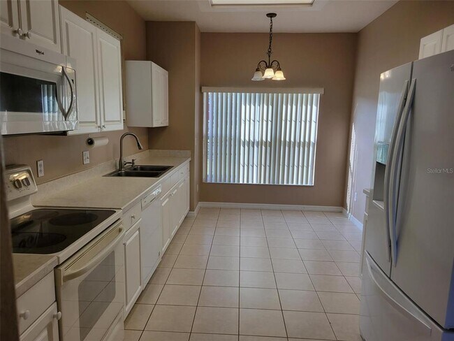 Building Photo - 5424 Cape Hatteras Dr