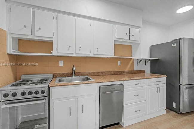 Foto del edificio - 60 NW 79th St