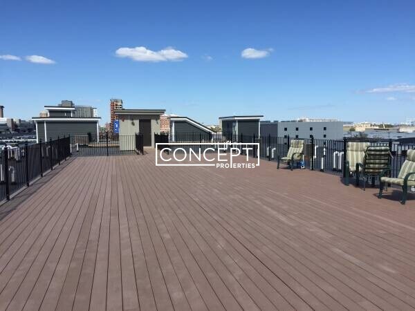 Foto del edificio - 339A D St. Unit 5B