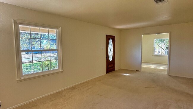 Foto del edificio - 918 Cypress St