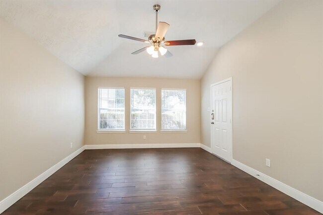 Foto del edificio - 21618 Aldercy