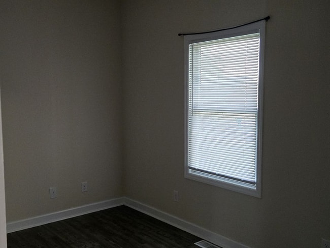 Building Photo - 4062 Atlee Dr