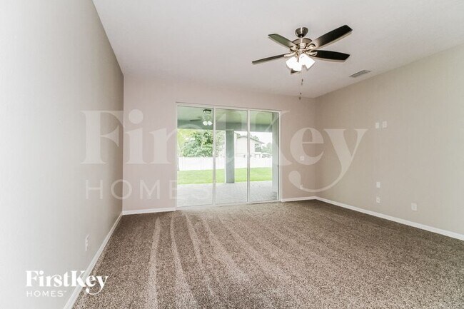 Foto del edificio - 13830 Pickett Reserve Ct