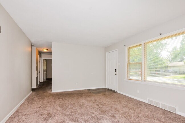 Foto del edificio - 1255 Del Rey Dr