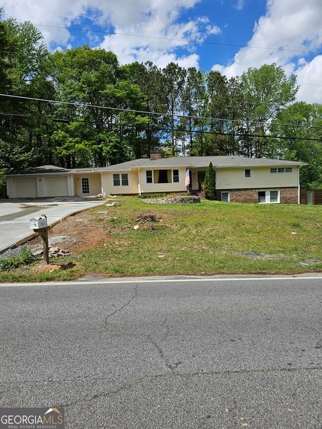 Building Photo - 1865 Pucketts Dr SW