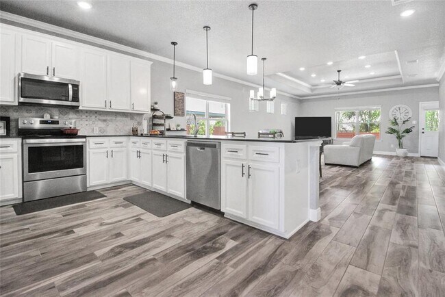 Foto del edificio - 7307 Diamond Dove Dr