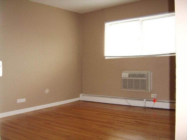 Building Photo - 1567 Ridge Ave