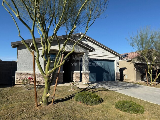 Foto del edificio - 12538 W Orangewood Ave