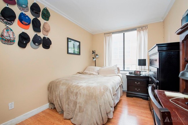 Foto del edificio - 229 E 24th St