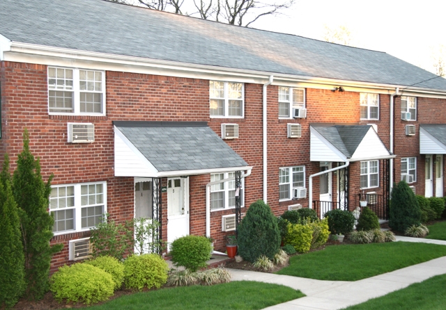 Primary Photo - Clara Barton Apartments