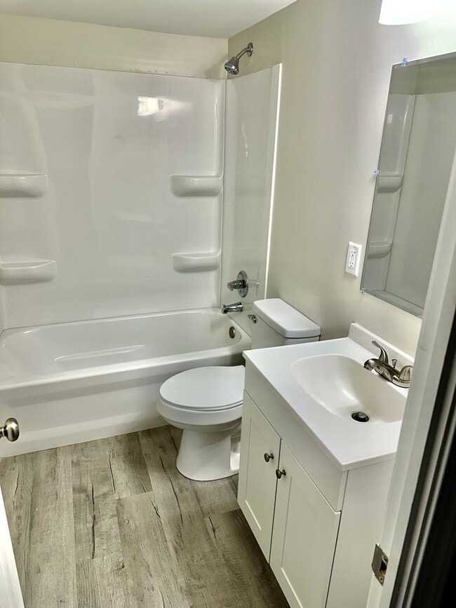 Building Photo - Charming Completely Remodeled Home!
