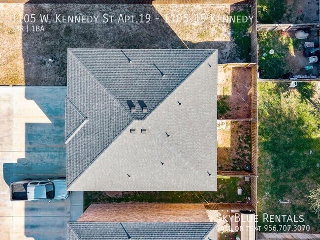 Building Photo - 1105 W Kennedy St