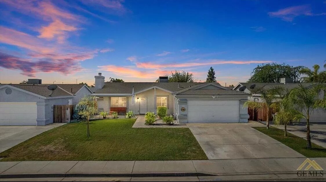 5219 Skeldale Ct, Bakersfield, CA 93307 Room for Rent in Bakersfield