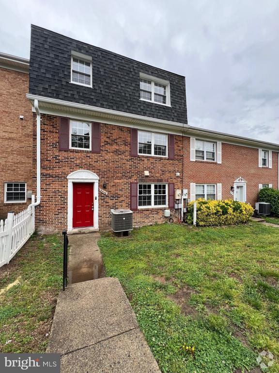 Building Photo - 9846 Hagel Cir