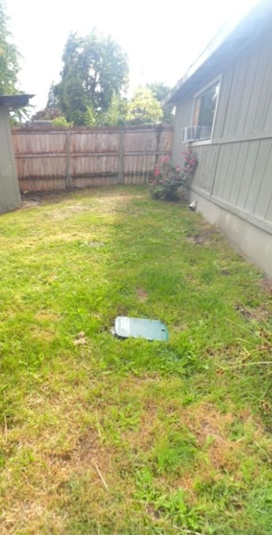 Foto del edificio - 1701-1701 Allen Creek Rd