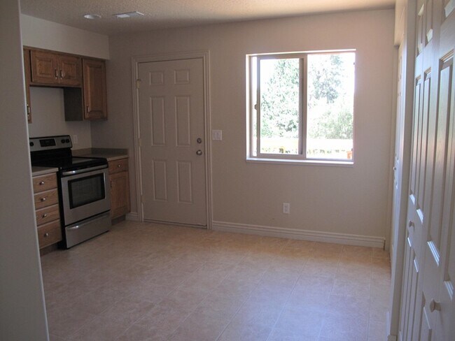 Foto del edificio - 1429 Wild Rose Way