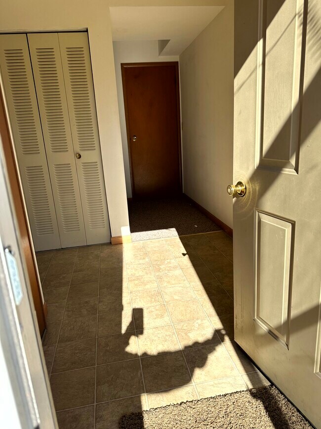 7 Florentine Ct, Pekin, IL 61554 House Rental in Pekin, IL