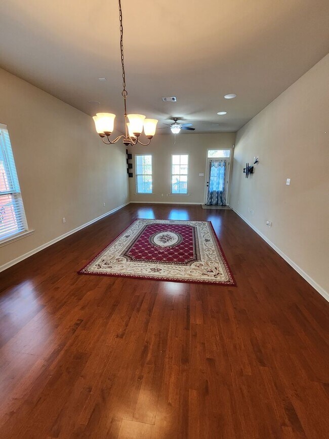 Building Photo - 16529 Gallion Dr