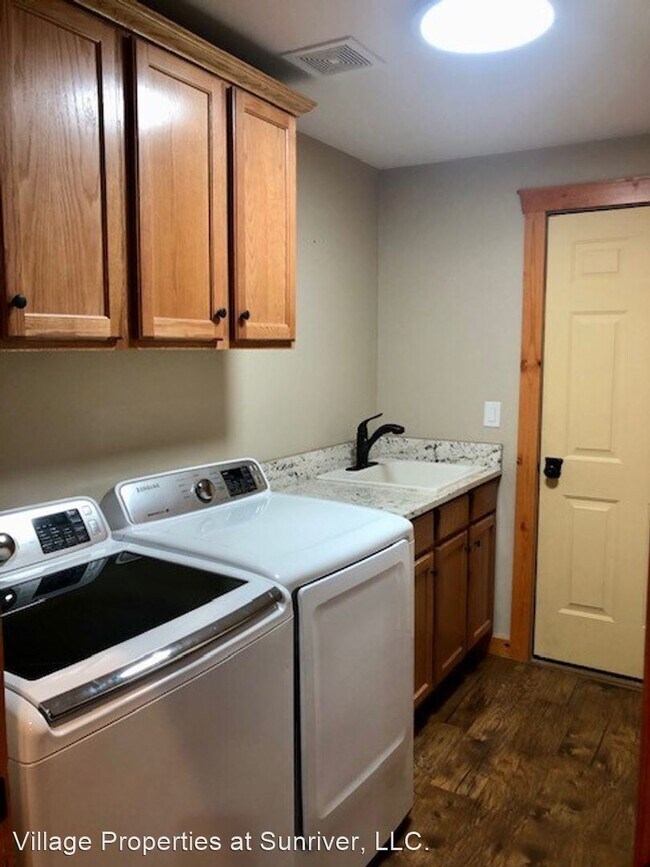 Building Photo - 3 br, 2 bath House - 56069 Savage Dr.