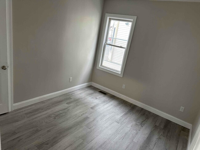 Photo - 199 Waldo St Apartment