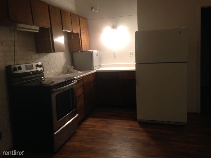 Primary Photo - 3 br, 1 bath Apartment - 109 W. 2ND ST.