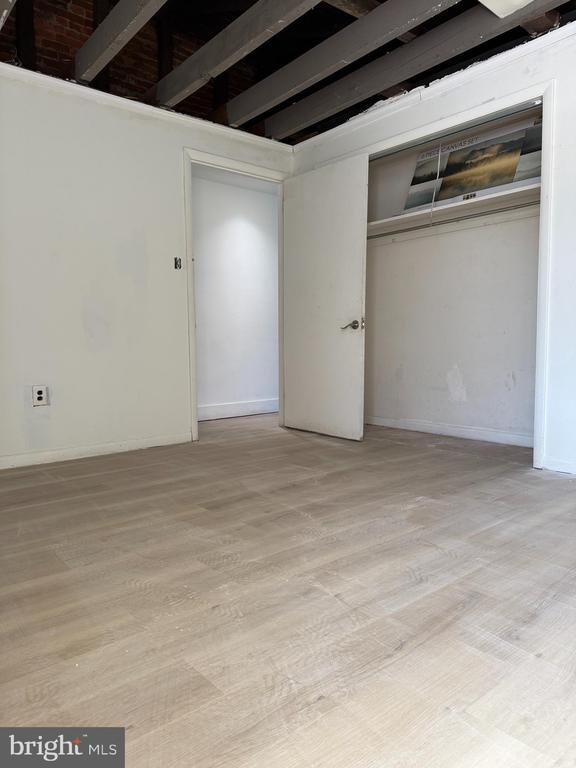 Foto del edificio - 2620 E Somerset St